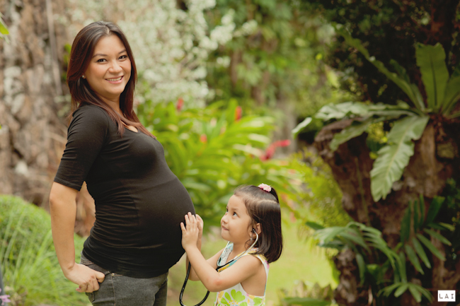 Maternity Portraits by Lai de Guzman